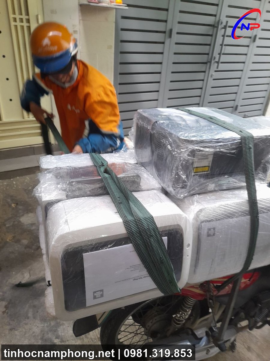 Kỹ thuật Nam Phong đóng gói vận chuyển máy in cũ tận nơi sau khi thu mua